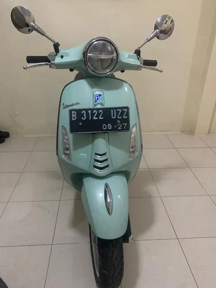 Vespa Primavera IGET 150 ABS Th 2022 Warna Green Relax