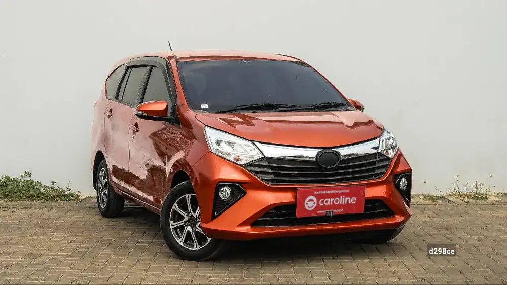 DAIHATSU SIGRA R 1.2 AT 2022 ORANGE