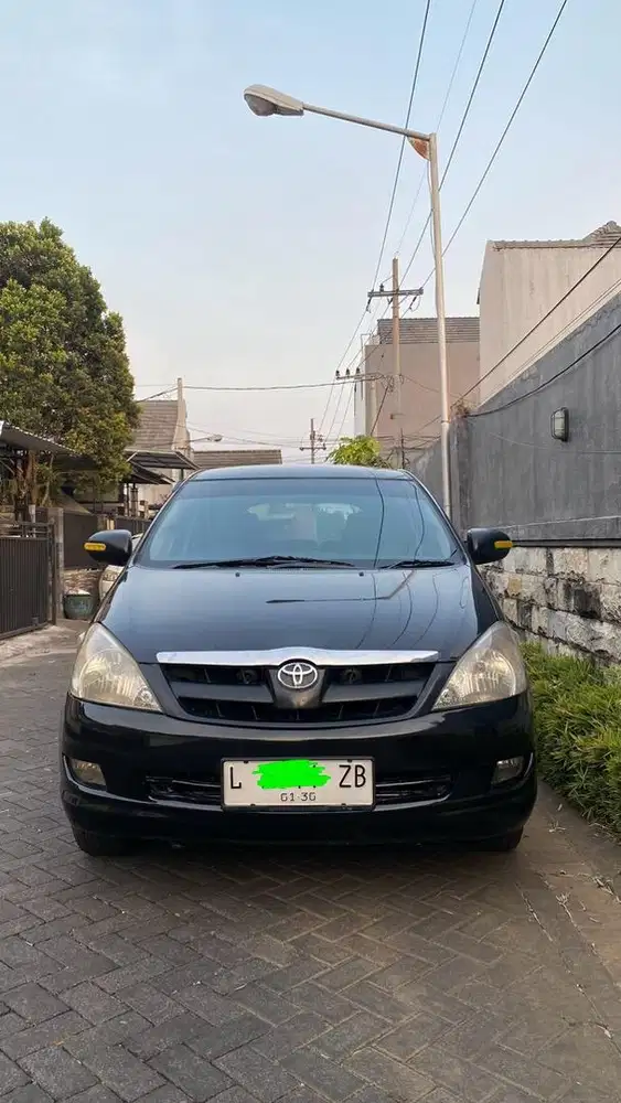 Innova diesel e MT 2005 hitam