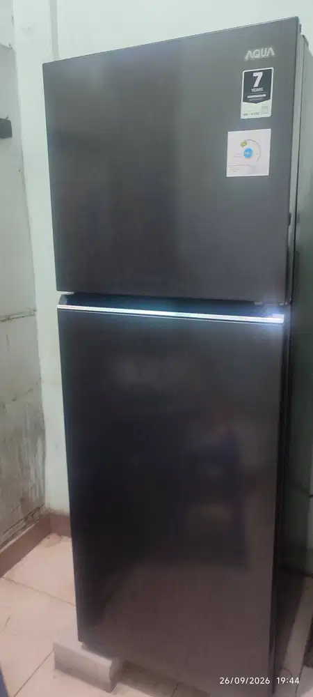 Kulkas 2 pintu Aqua AQR-DTM285CB