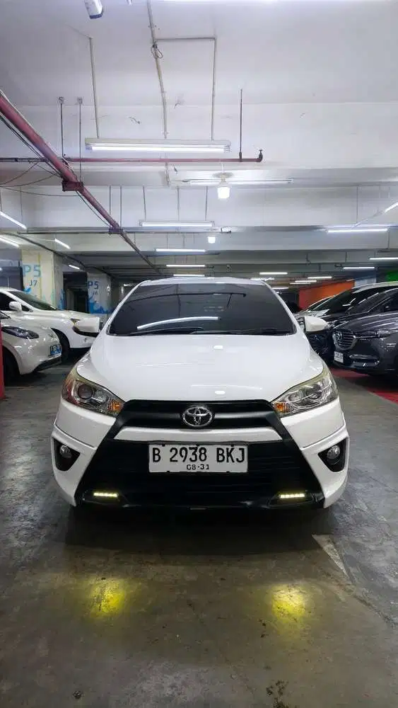 Toyota Yaris s trd 2016 matic putih