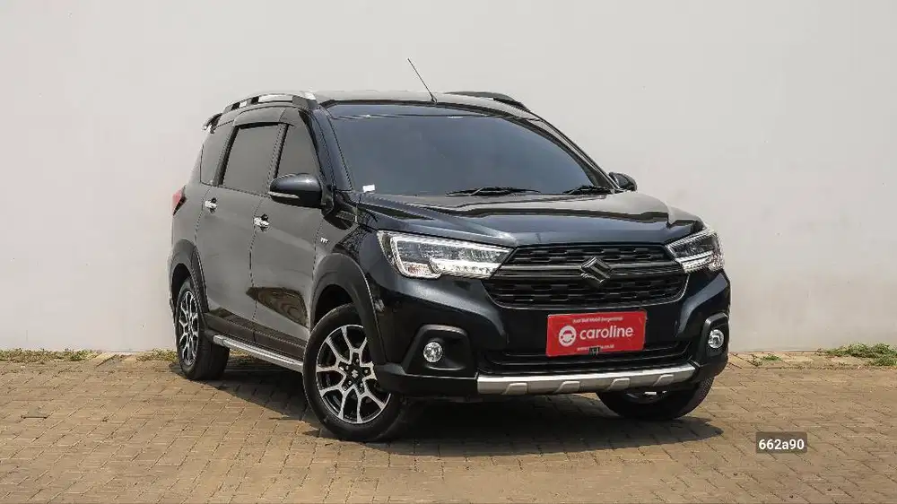 SUZUKI XL7 ALPHA 1.5 AT 2020 Hitam