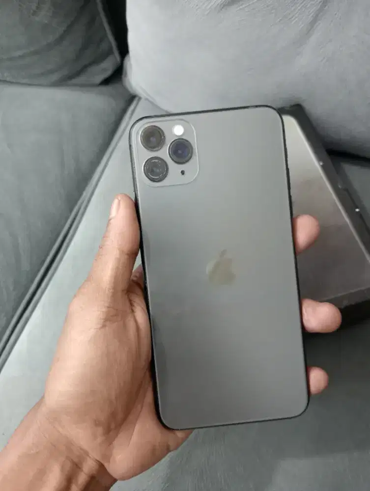 Iphone 11 promax 52gb inter