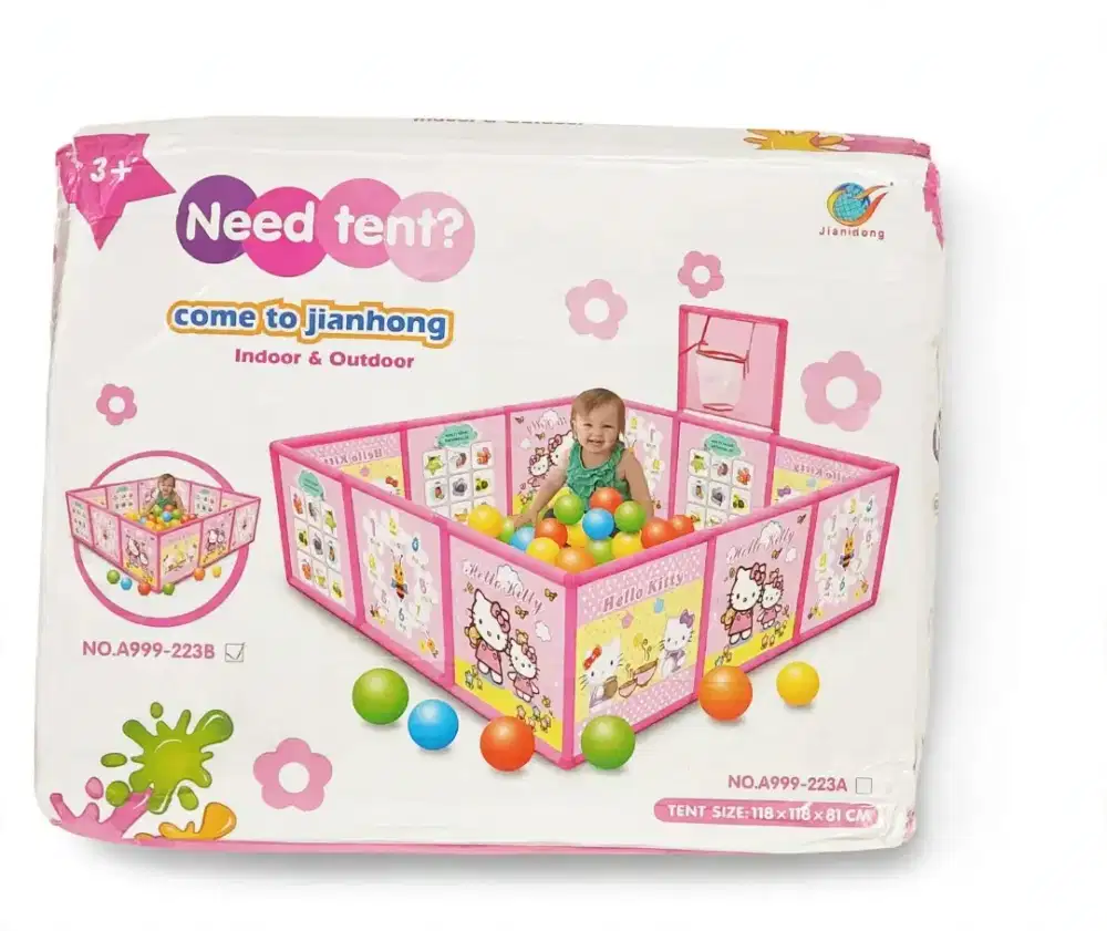 Hello Kitty-themed indoor and outdoor portable