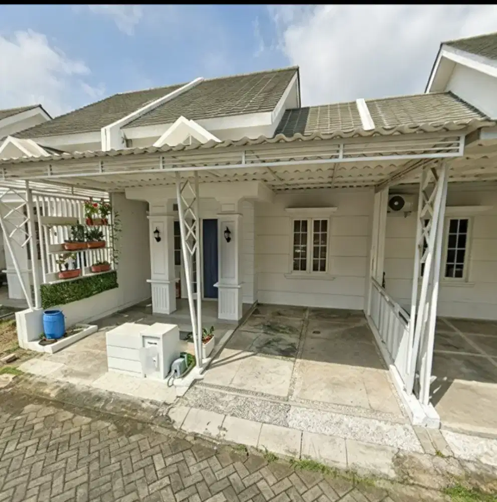 Dijual rumah ready plus Furnish di Gaia Residence Kedungmundu