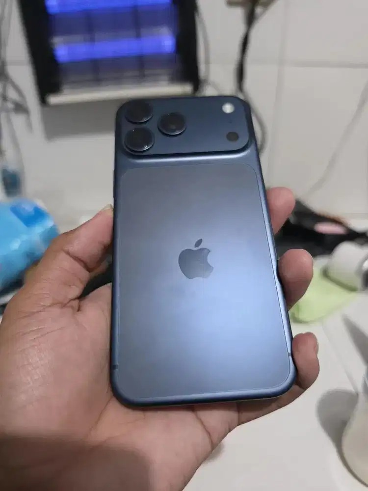 iPhone 17 Promax 256gb Ex Ibox (Deep Blue)