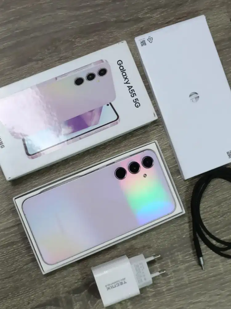 Samsung a55 5g
Ram 8/256