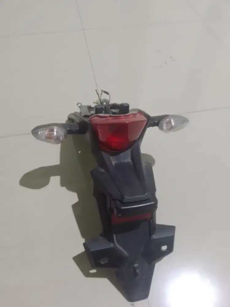 Spakbor belakang crf 150 l original