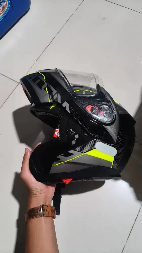 Asal-usul helm MT(Helm full-face modular yang bisa diubah)