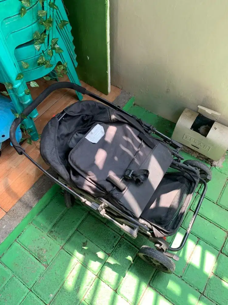 Stroler Puko hitam