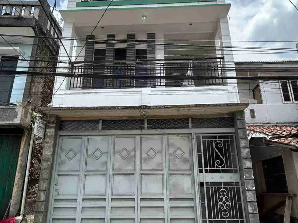 rumah 2 lantai pinggir jalan cocok untuk bisnis di pasir honje dekat cimuncang cikutra
