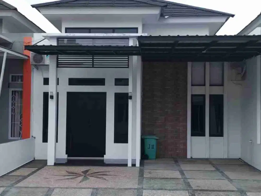 Dijual Cepat Rumah Cluster Siap Huni Full Furnished Di Tengah Kota Dekat Dengan Mall SKA, Living World dan Sekolah