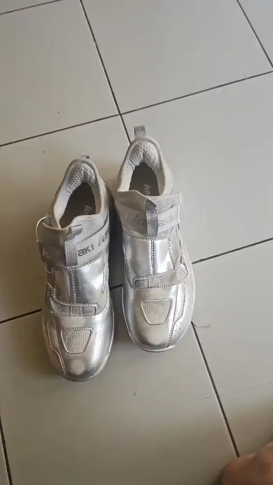 Sepatu badminton kawasakj 44 insole 27