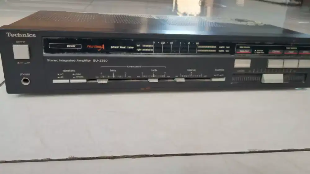 Stereo integrated Amplifier Tecnics