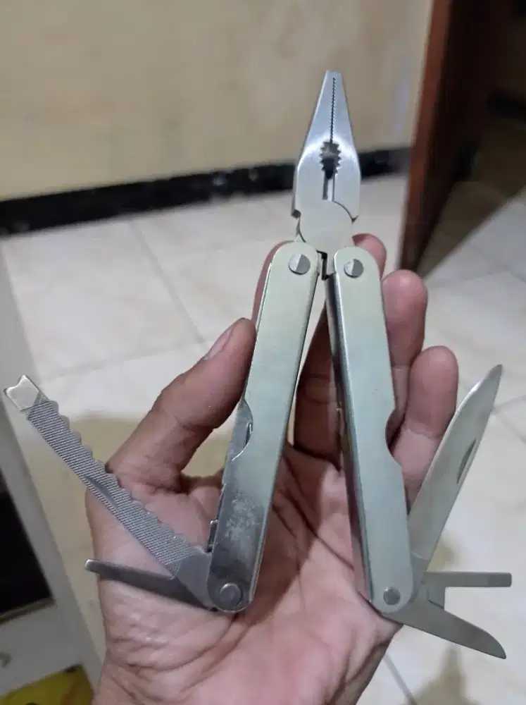 TANG LIPAT MULTI FUNGSI ( NO BRAND )