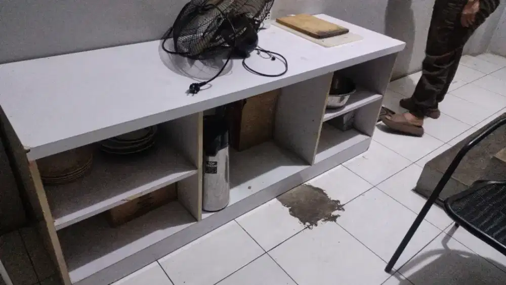 Meja Televisi dijual