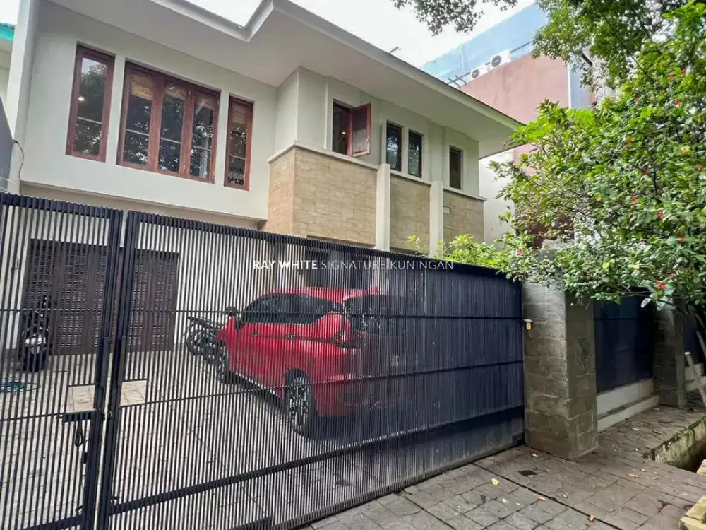 Rumah Bagus di Jl Kerinci VIII Cocok Untuk Hunian