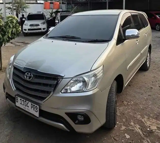 Toyota Kijang Innova 2014 Bensin