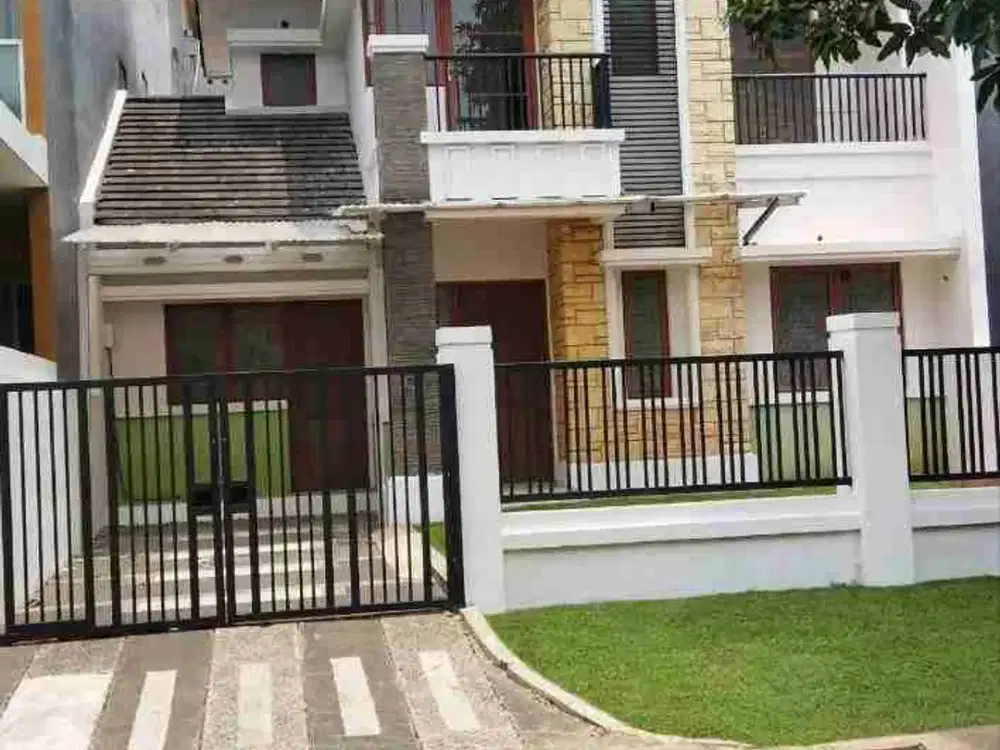 Rumah 2 lantai Di Grandwisata di Bekasi