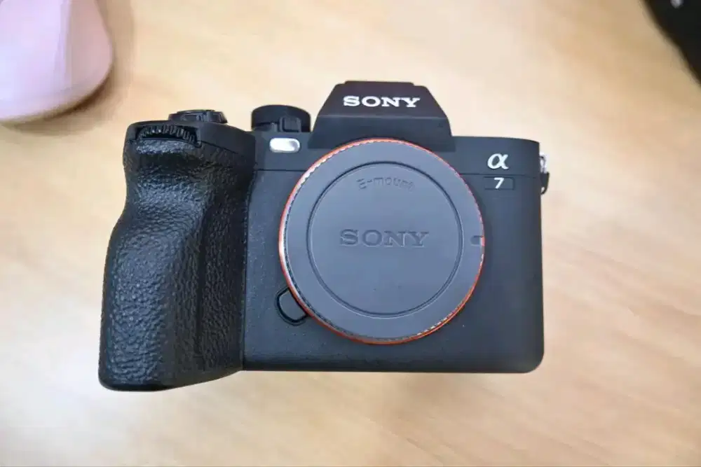 Sony A7IV LIKE NEW