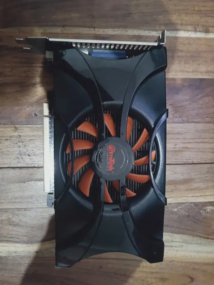 vga GTX 550Ti 1Gb 192 bit emTek