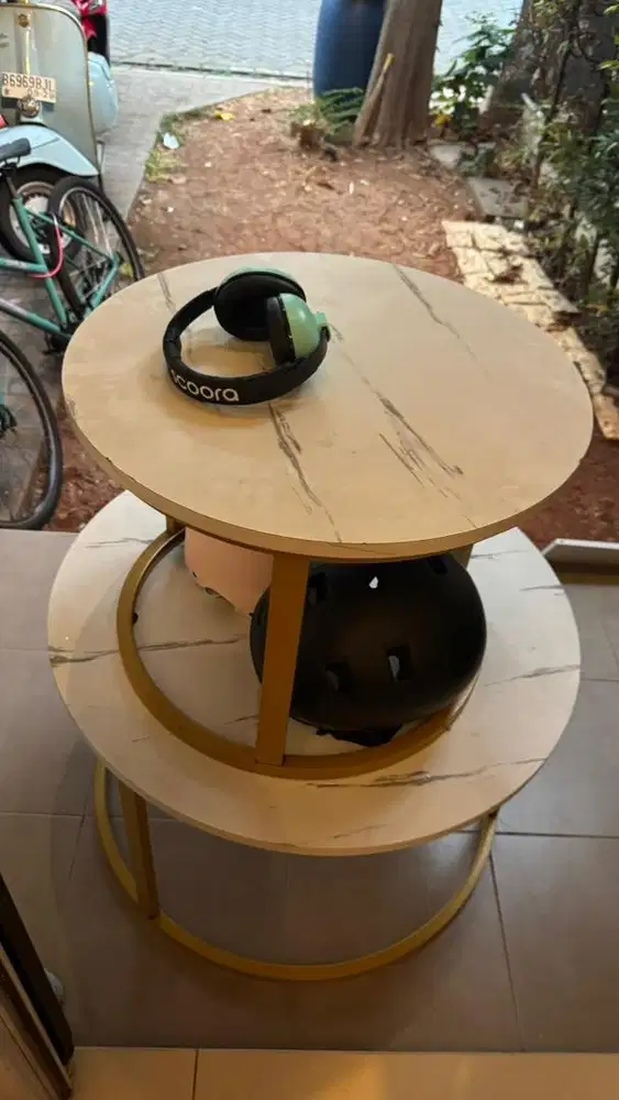 dijual 2 meja like new