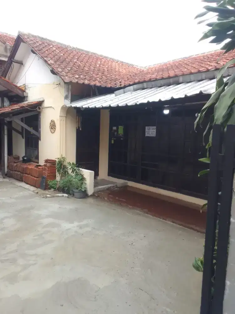 Disewakan / Dikontrakkan rumah di Gagak VI Bandung