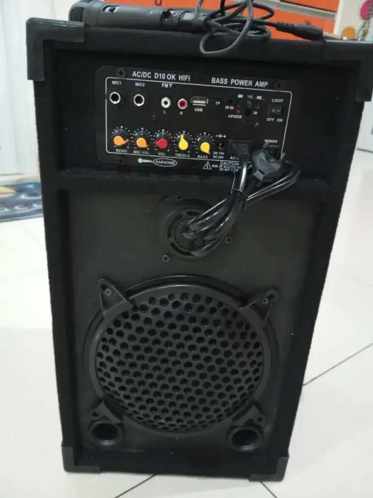 Salon Speaker aktif 8 inch Bluetooth bonus mic langsung karaoke