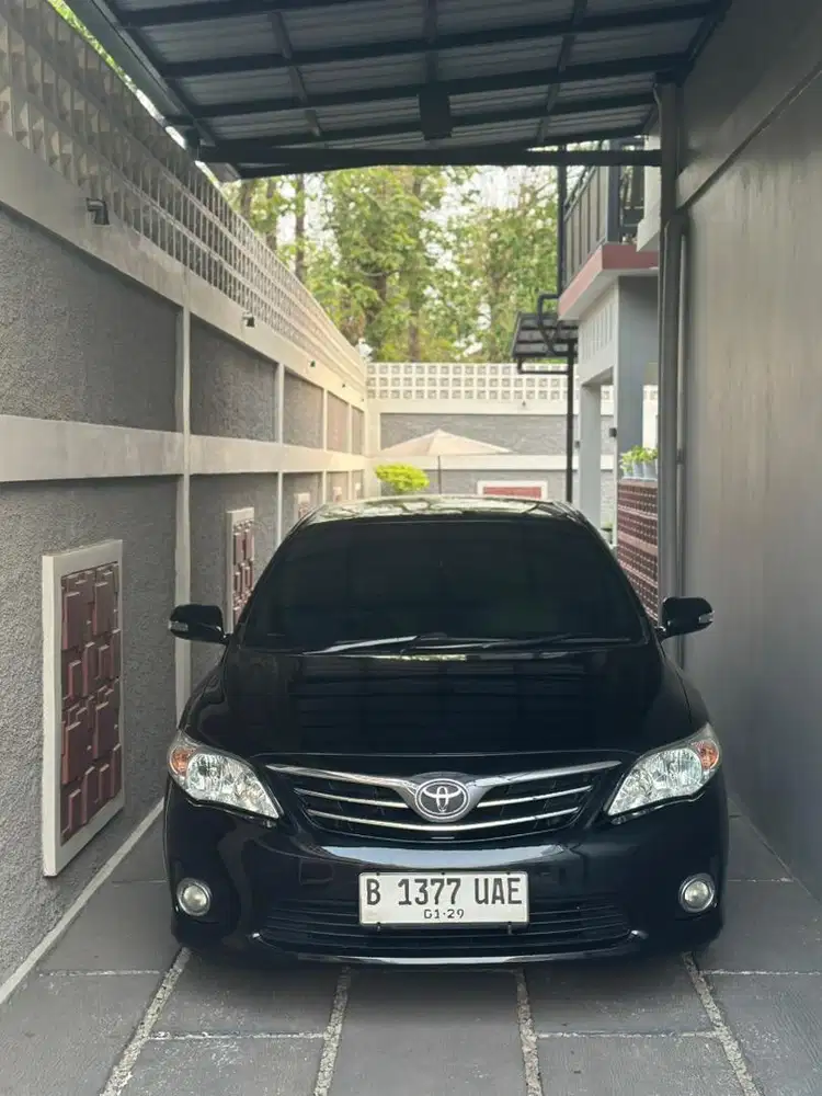 Corolla Altis G 1.8 At 2013 Hitam