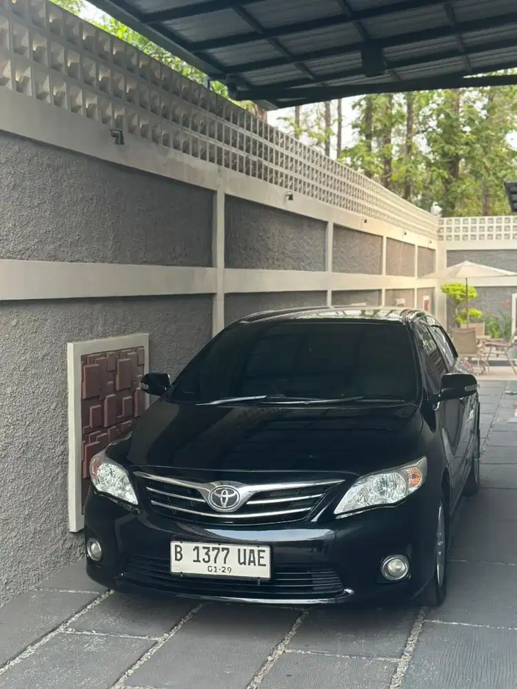 Corolla Altis G 1.8 At 2013 Hitam