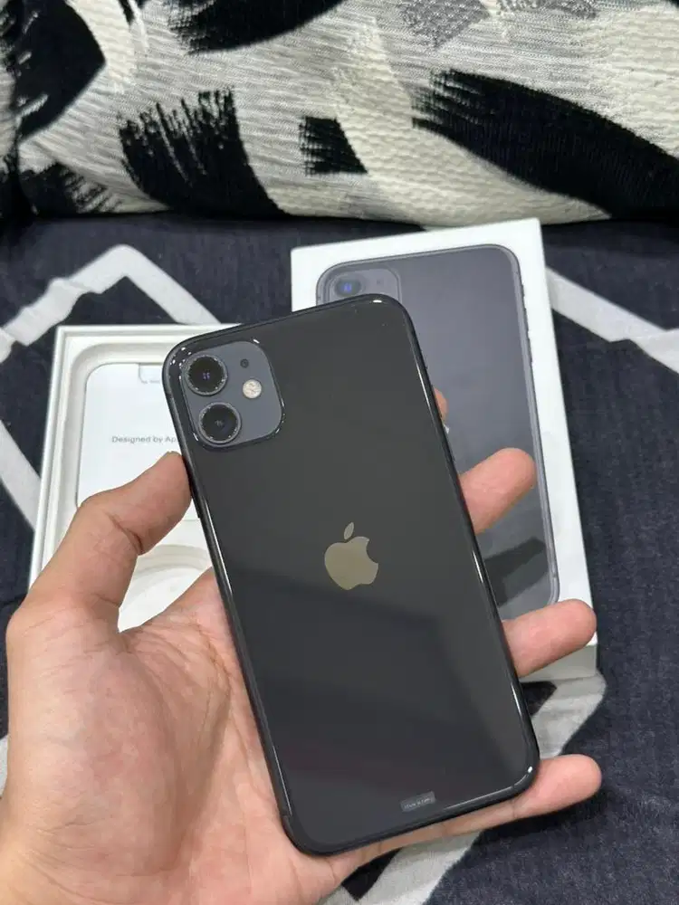 iPhone 11 64Gb iBox