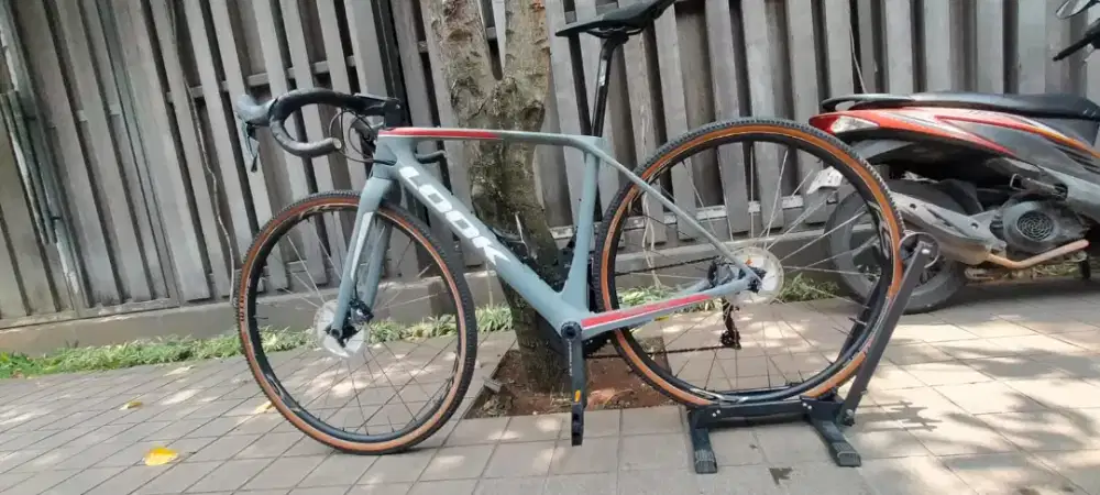 1 Unit sepeda LOOK 765 Gravel RS
