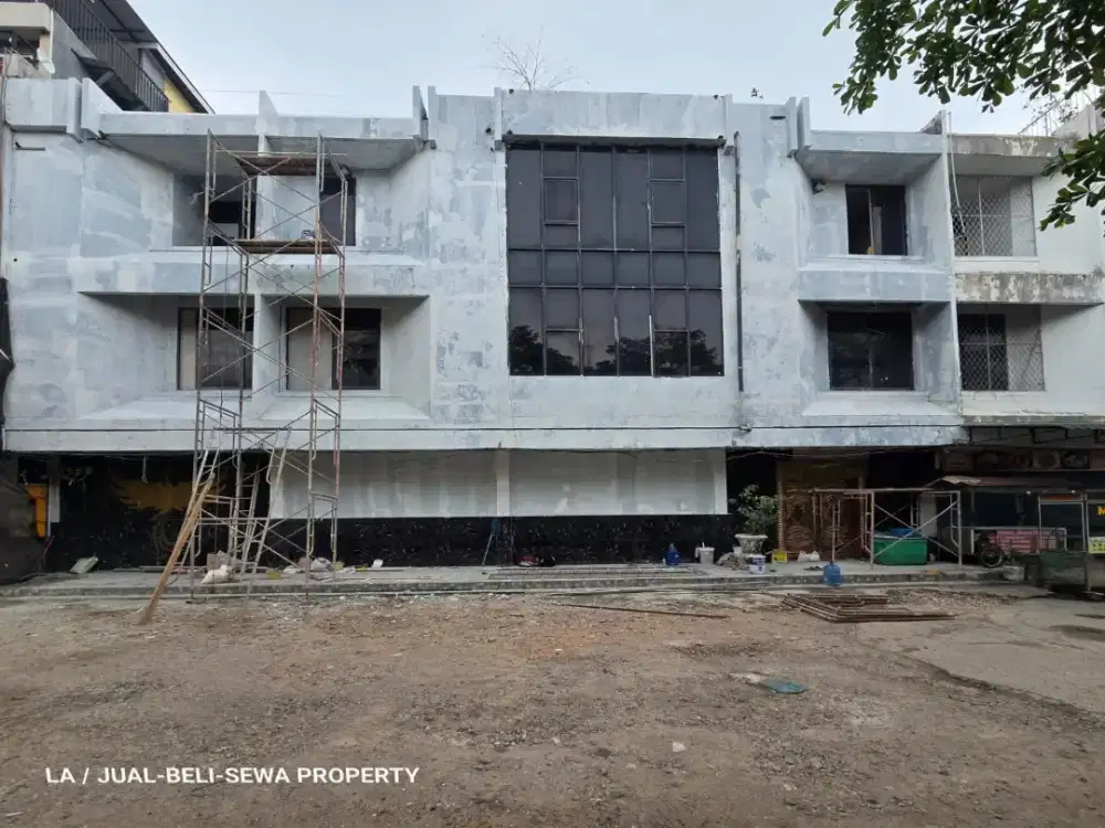 DiJUAL / SEWA
4 Unit Ruko Gandeng Butuh Renovasi Komplek Nagoya Center