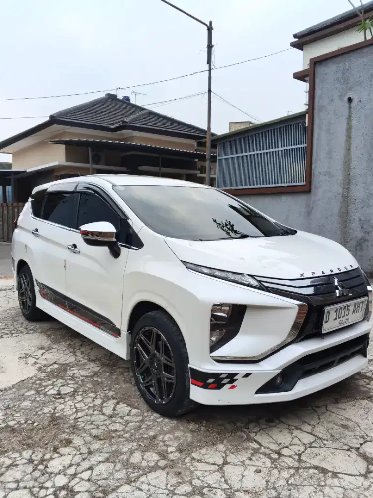 Jual xpander ultimate limited 2019 AT low KM