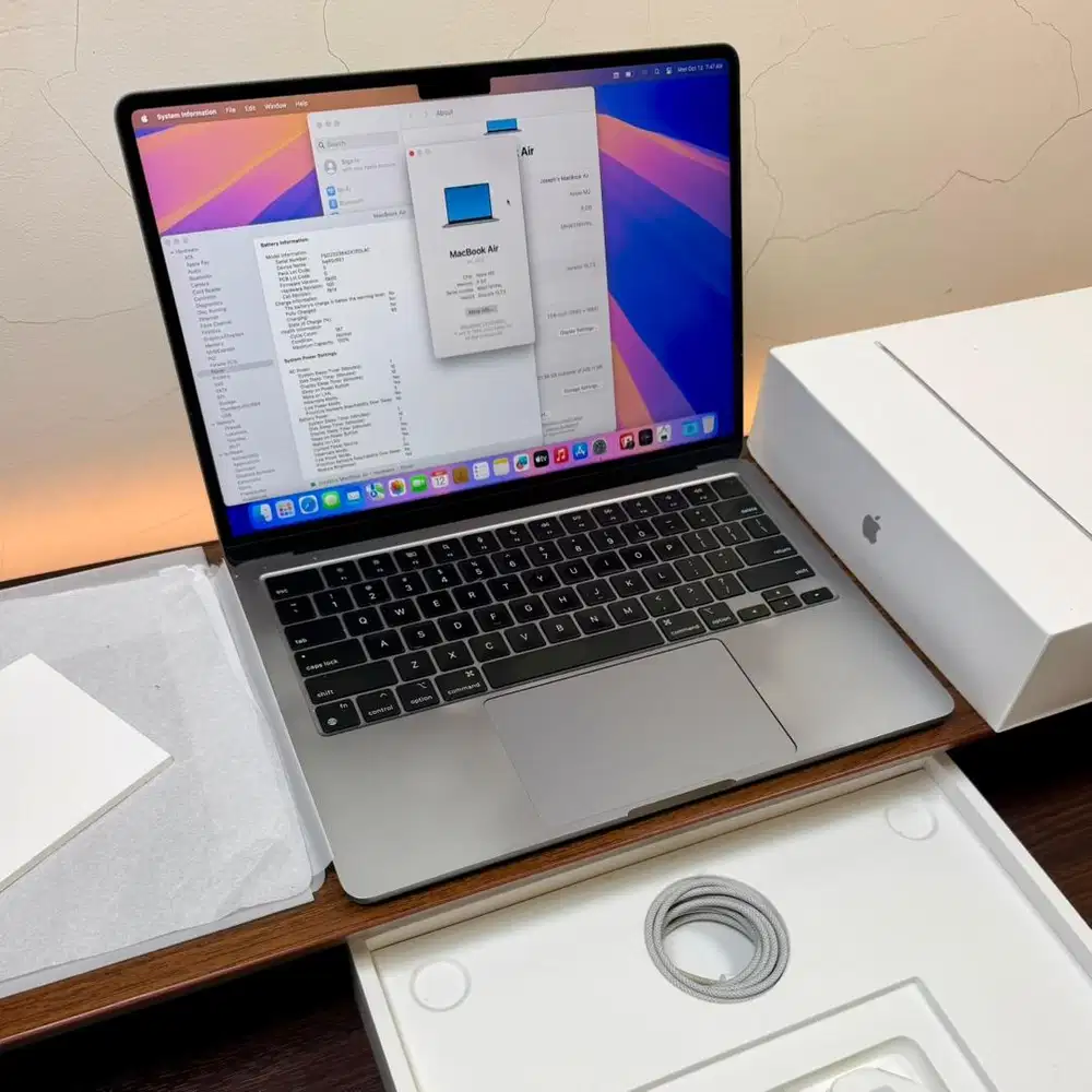 MacBook Air 13 inch M2 8/256 gray mulus likenew BH 100 fullset ori