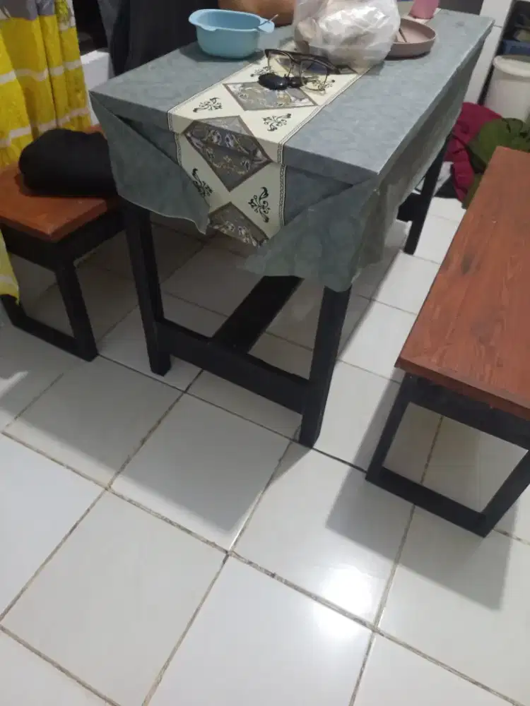 Meja makan/meja cafe