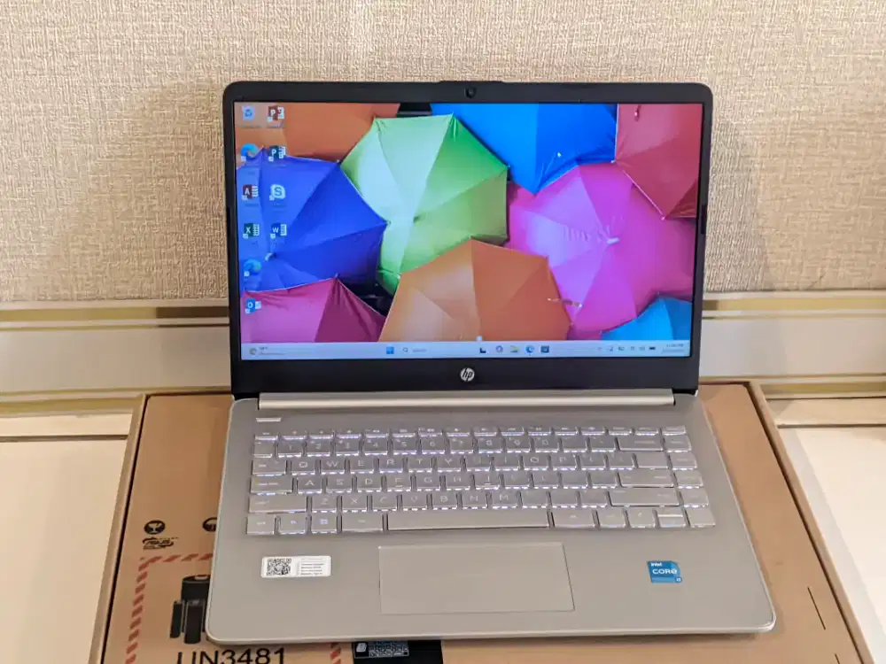 Laptop Hp 14s dq5xxx i3-1215U Ram 12 GB SSD 512 GB Mulus
