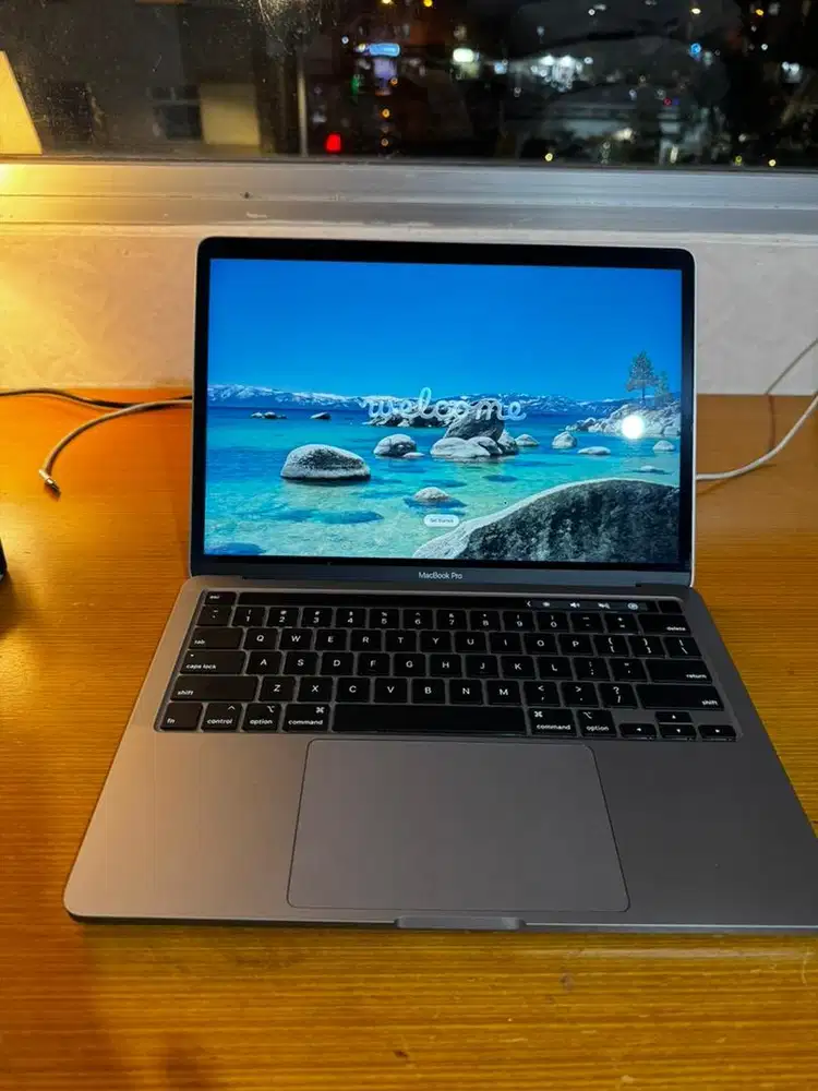 DIJUAL MacBook Pro 13 2020 i7 16GB/512GB (4 Thunderbolt)