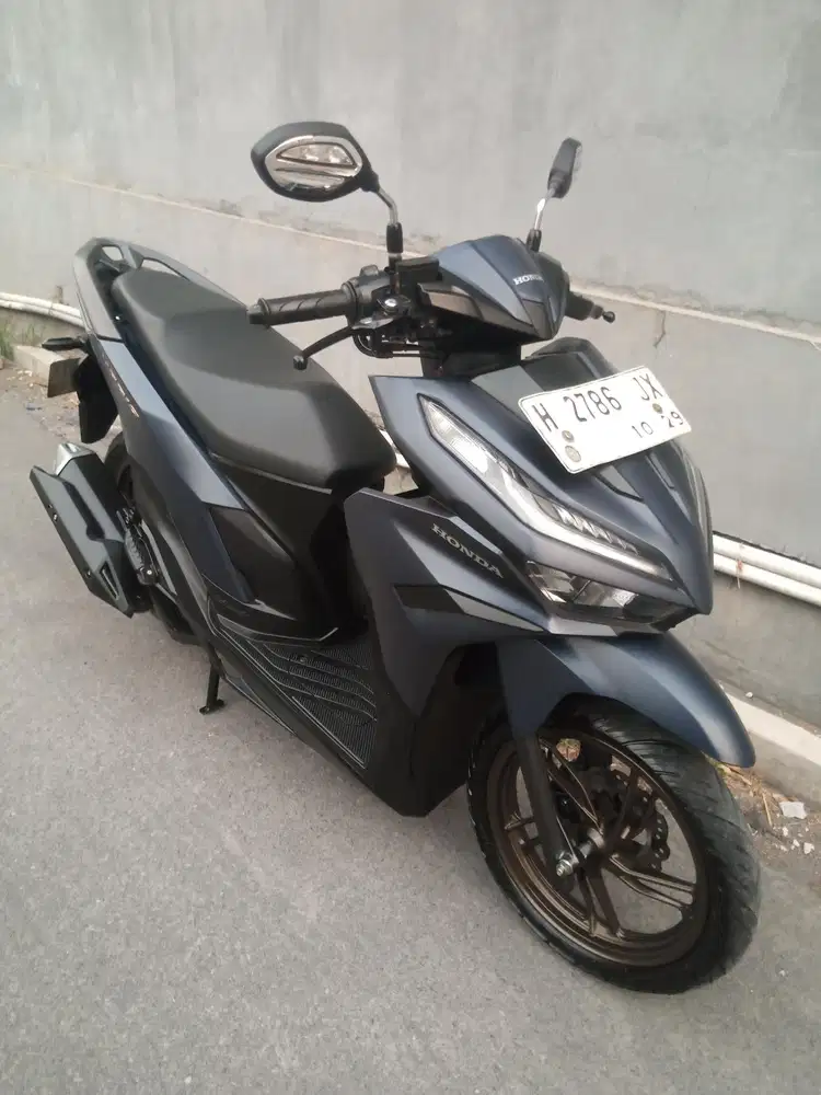 Honda Vario 125 CBS ISS keyless 2024 Biru
