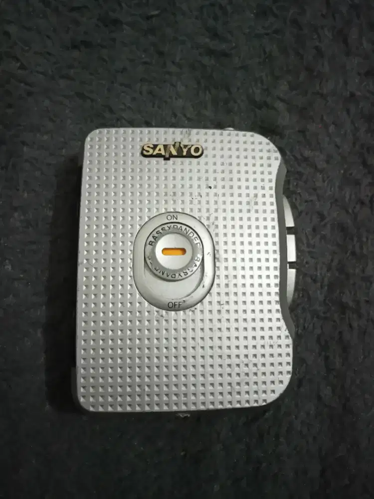 walkman sanyo VIP-X33