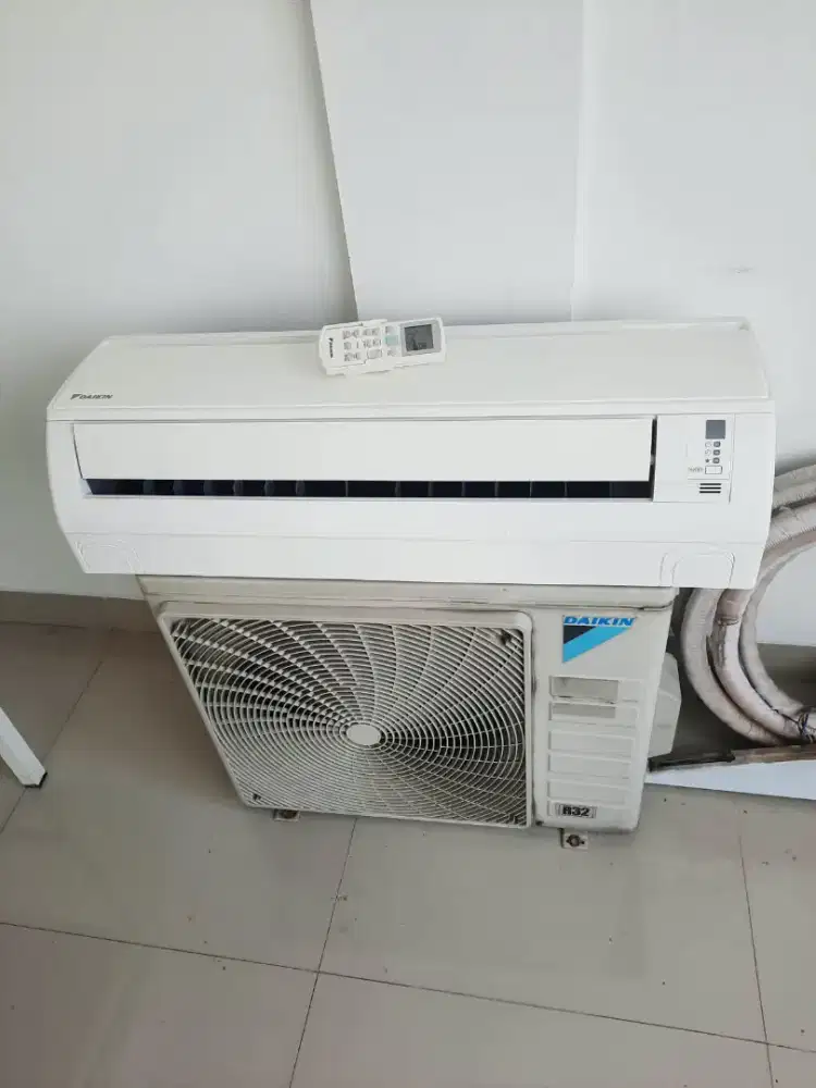 AC Daikin 1.5 PK Second – Siap Pakai