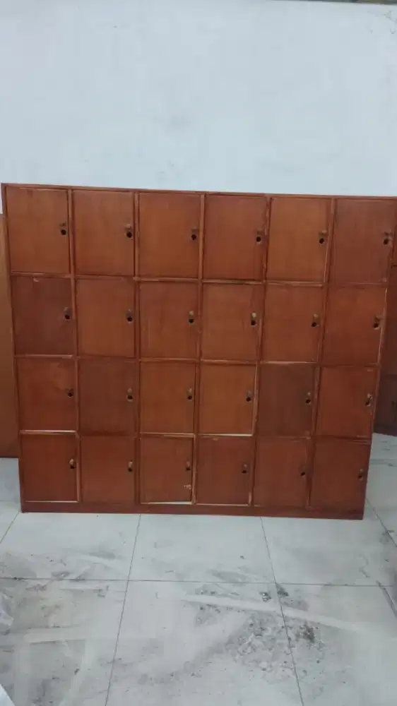Locker kayu bahan teakblock tebal