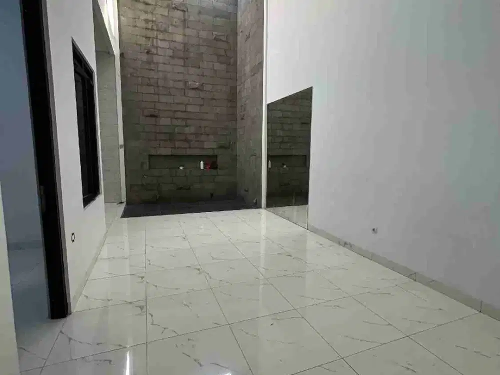 Disewakan Rumah Siap Huni Dua Lantai di Taman Kopo Indah 5 Bandung