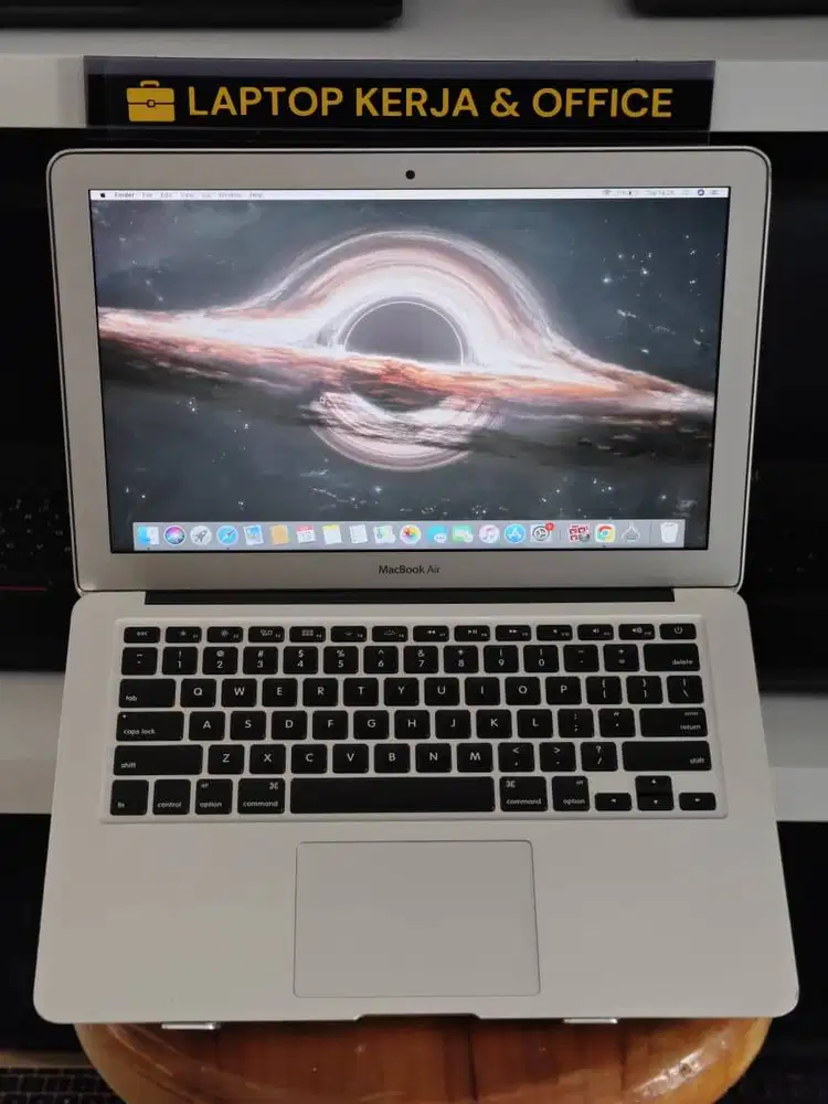 MACBOOK AIR 2012 SSD 128GB — RINGAN, ELEGAN, DAN PRAKTIS!