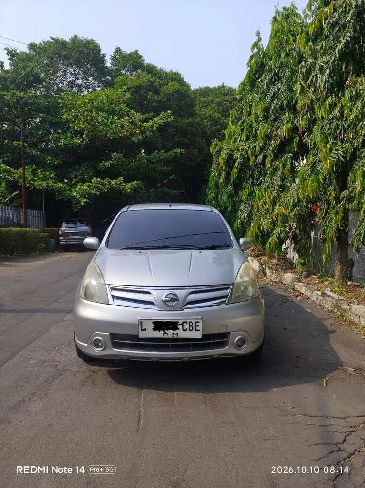 Nissan Grand livina 2011 Bensin