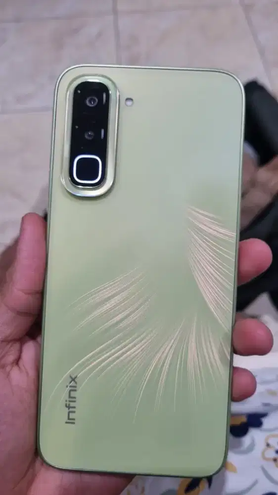 Infinix hot 70 6/128