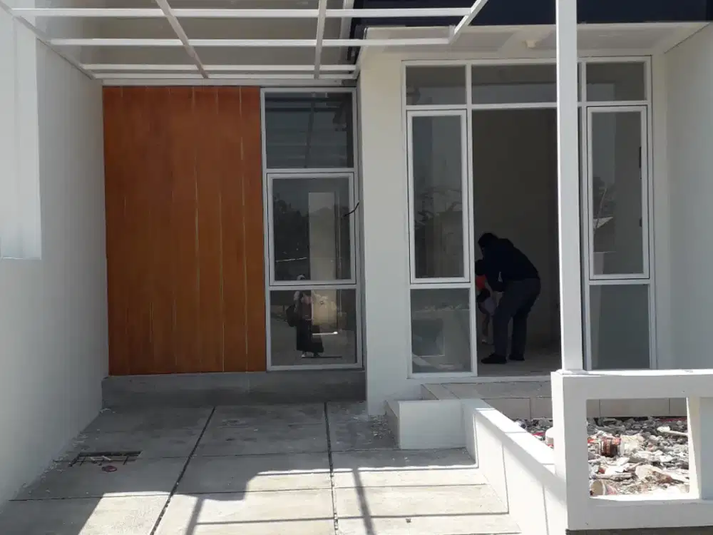 Sawangan garden dekat mall deparc dalam komplek besar