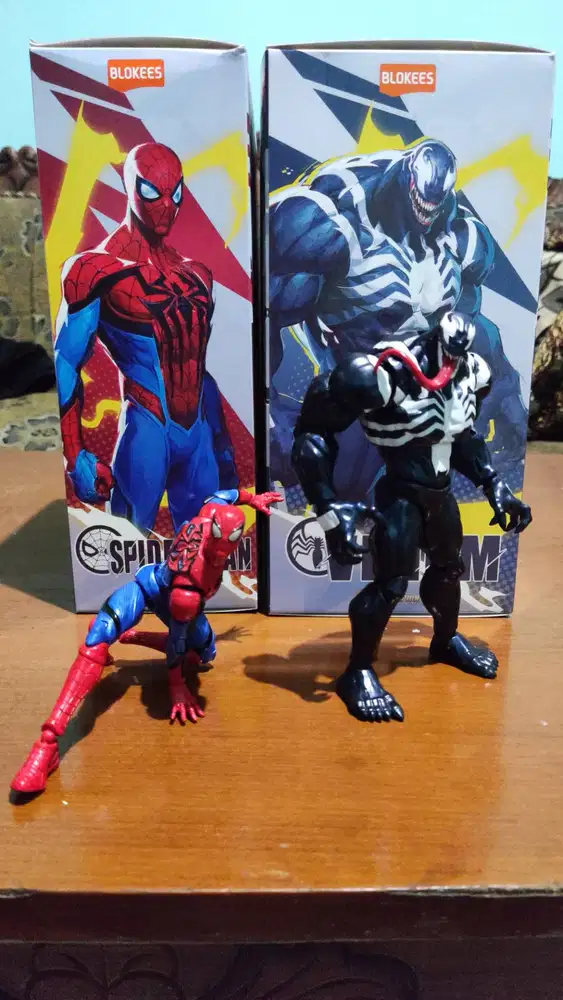Pre-loved 2in1 Blokees Marvel Rivals Spider-man + Venom