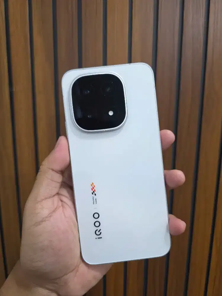 Iqoo 15 (16/512) Fullset seken rasa baru