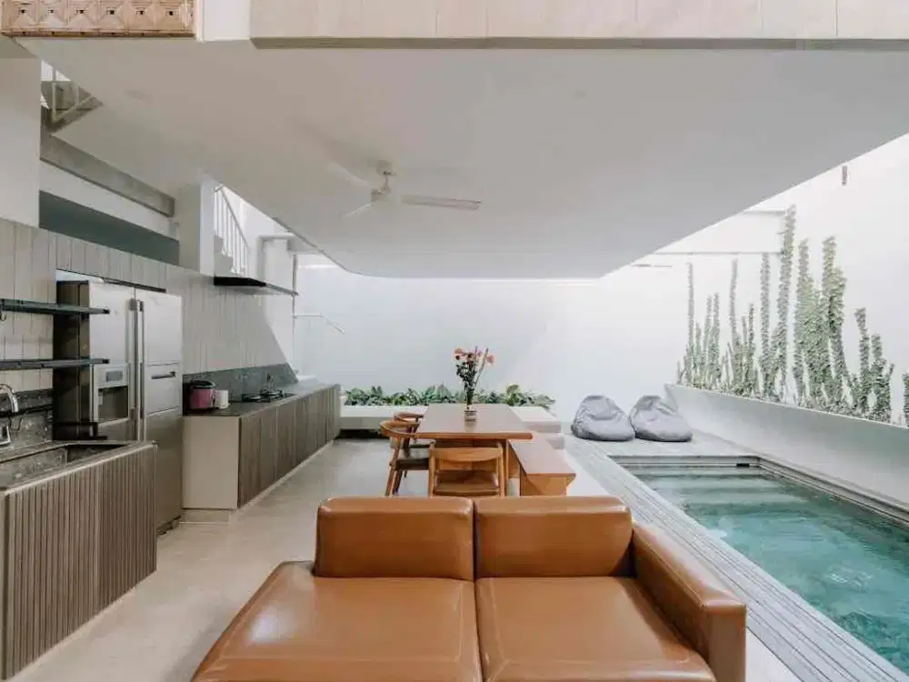 FREEHOLD VILLA FULL FURNISH IN PERERENAN
